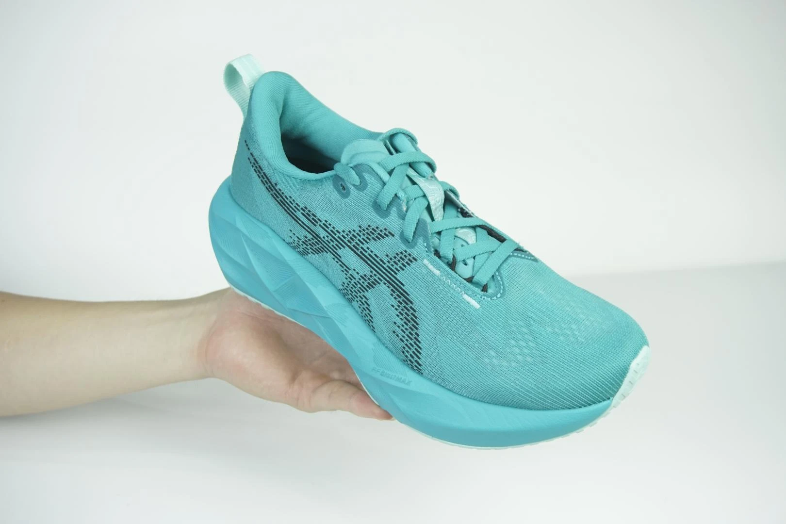 Giày chạy bộ nữ Asics Novablast 5 1012B765-401